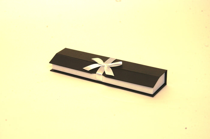 MAGNETIC RIBBON PAPER BOX BLACK- BRACELET Box of 12