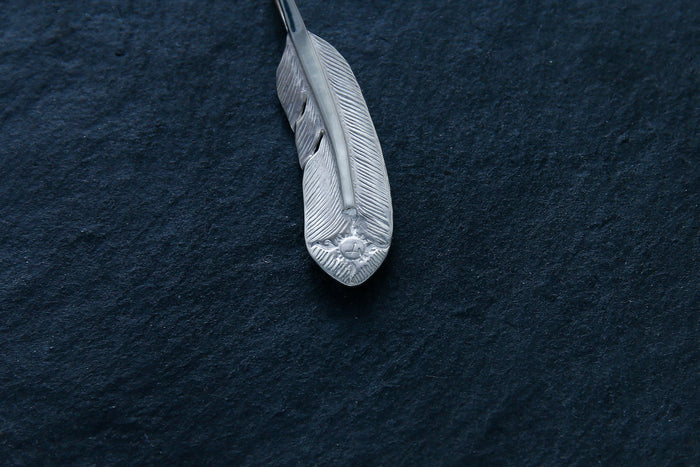 P-005R First Arrow's Feather Pendant with K18- S