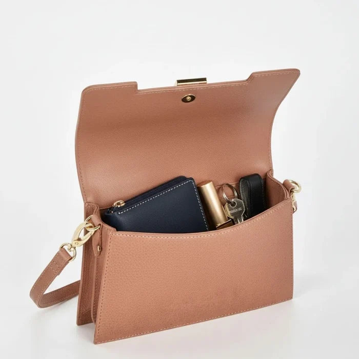 Concord Flap Shoulder Bag (Cocoa)