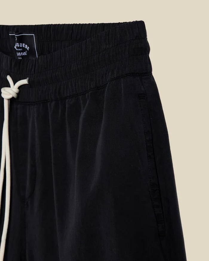 Dogtown Shorts- Black