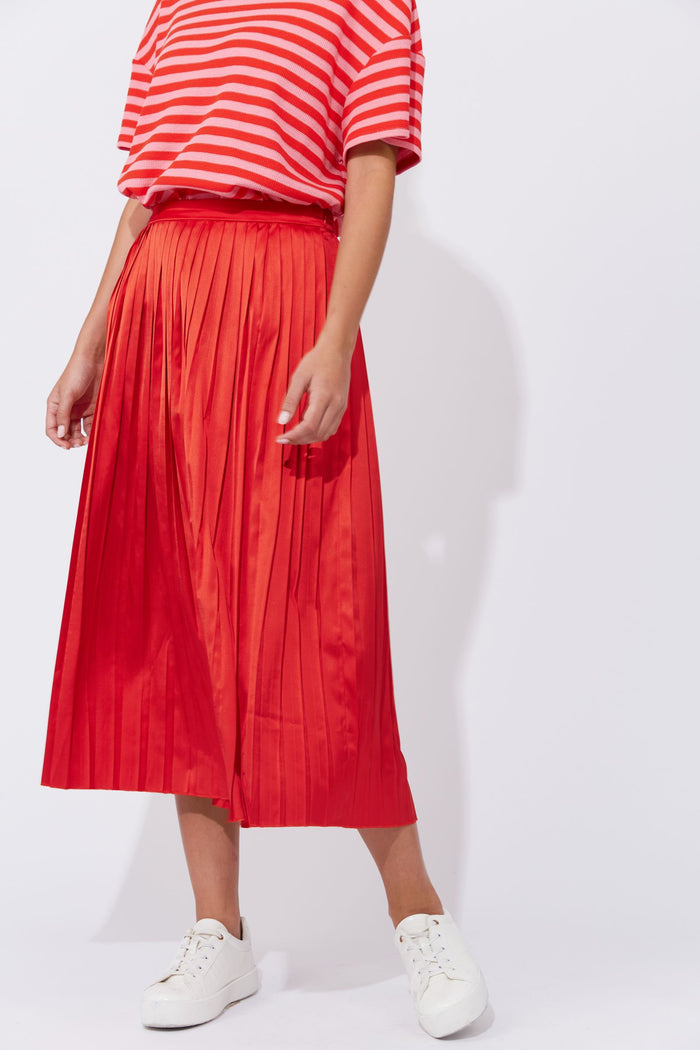 Doha Pleated Skirt (Chilli)