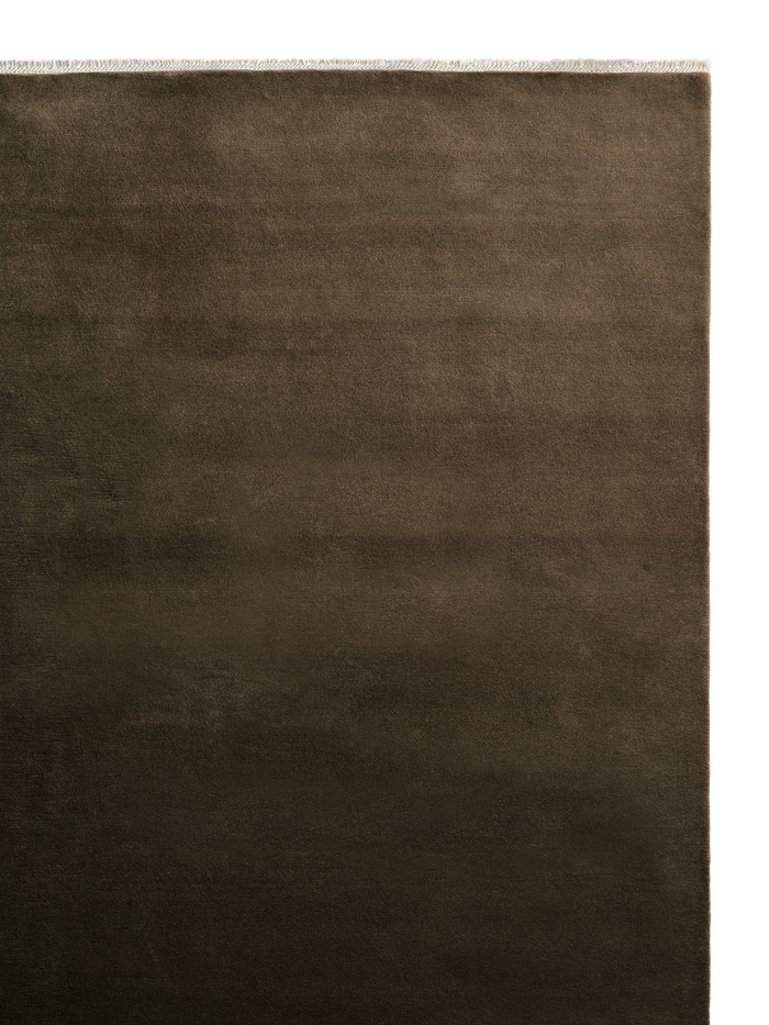 Chestnut / 8' x 10'