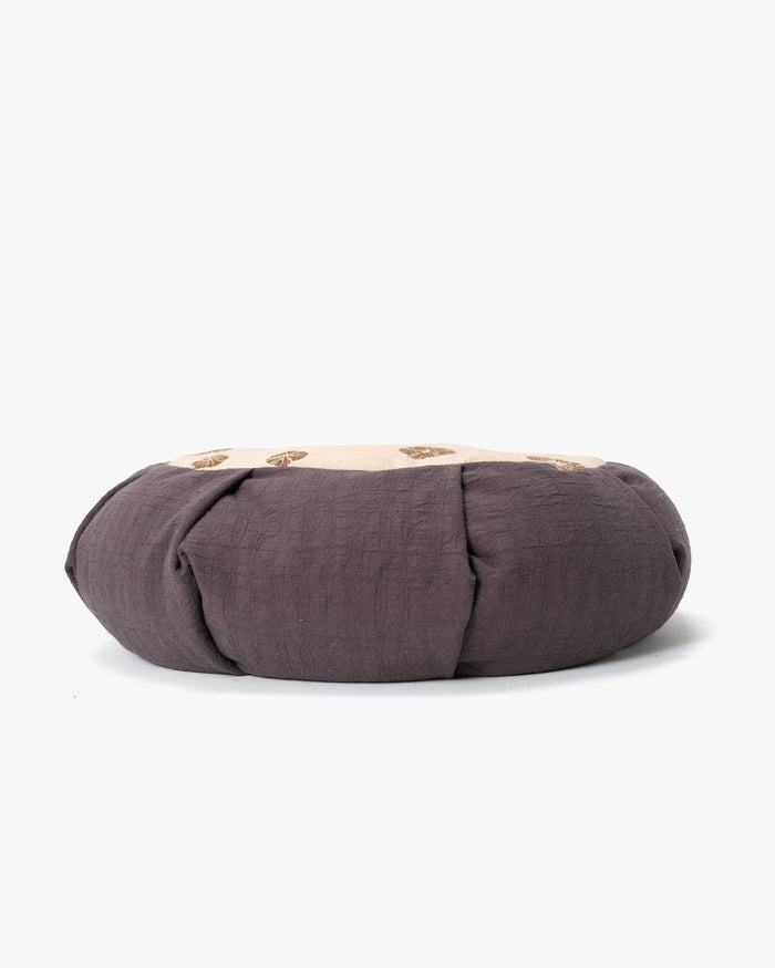 Kiriko Original Meditation Pillow, Two-Tone Zafu, Grey with Cream Kumo Shibori