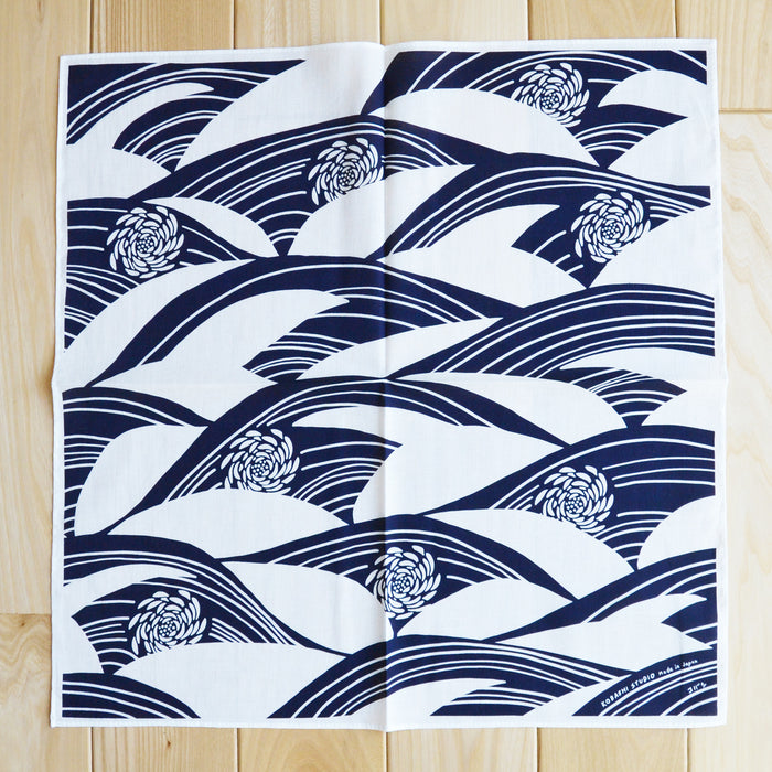 Kobashi Studio BN53WN Japanese Chrysanthemum Bandana- White And Navy “Kiku-Sui”