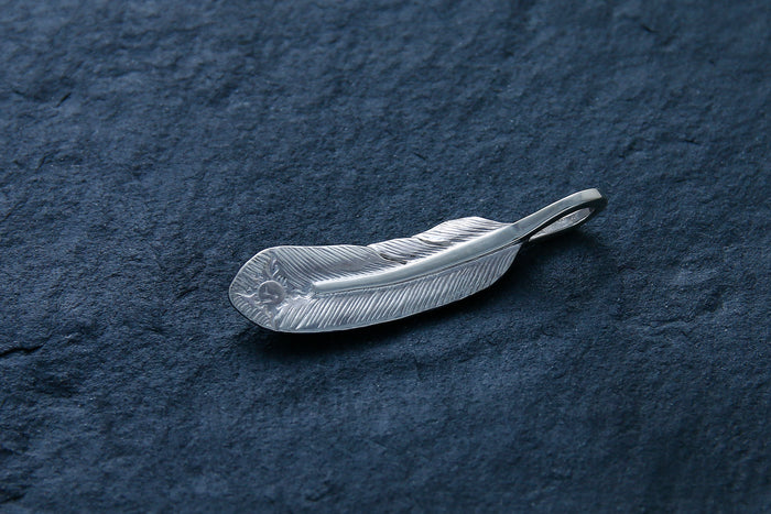 P-005R First Arrow's Feather Pendant with K18- S