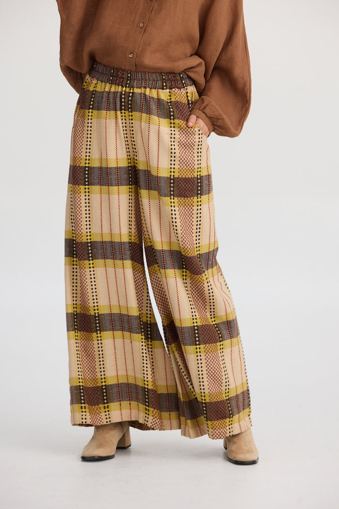 Postiano Pant (Santiago Check)