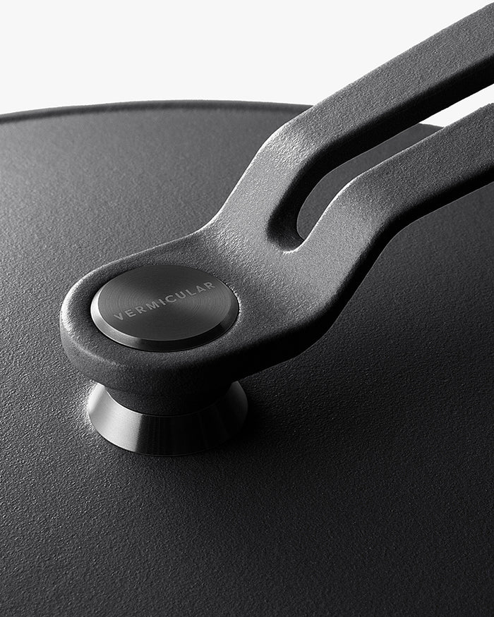 Pot 2.0, Vermicular, Standing Handle, Matte Black, 18cm