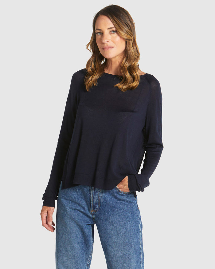 Reminiscent Knit (Navy)