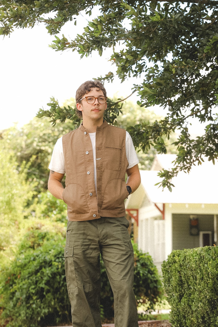 Rogue Territory Supply Vest Dry Wax Canvas- Brown