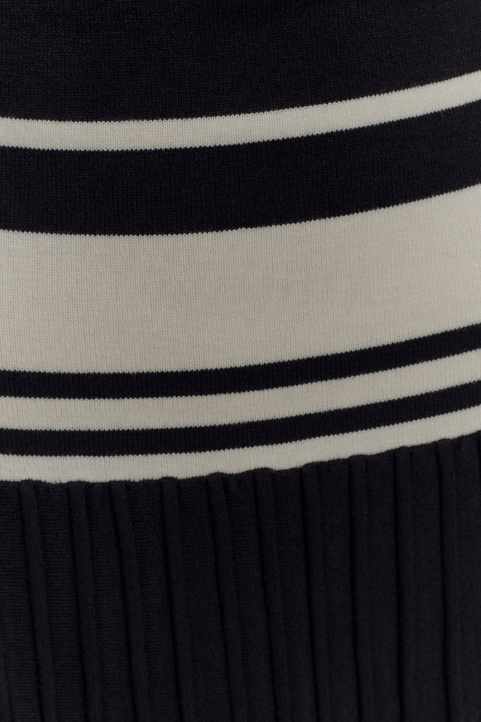 Solaris Strapless Contrast Knit Maxi Dress - Black/White